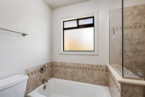 The Big Easy - Lakefront Only 1 mile to Popular Marina Beach! by Yosem