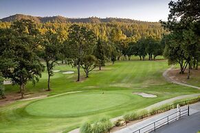 Cabina De Alba - Charming and Modern by Yosemite Region Resorts