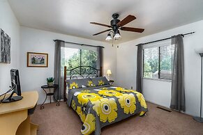 Cabina De Alba - Charming and Modern by Yosemite Region Resorts