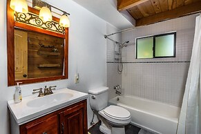 Cabina De Alba - Charming and Modern by Yosemite Region Resorts