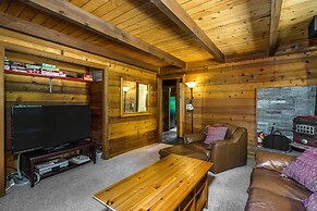 Cabina De Alba - Charming and Modern by Yosemite Region Resorts