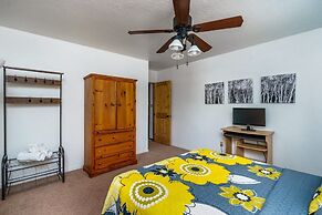 Cabina De Alba - Charming and Modern by Yosemite Region Resorts