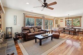 Better at the Lake - Lakefront with Gorgeous Views and a Private Dock 