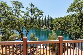 Better at the Lake - Lakefront with Gorgeous Views and a Private Dock 