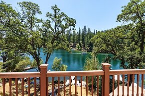 Better at the Lake - Lakefront with Gorgeous Views and a Private Dock 