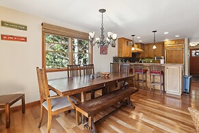 Better at the Lake - Lakefront with Gorgeous Views and a Private Dock 