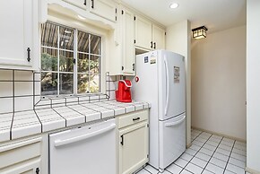 Ridgecrest Rendezvous -  Huge Wrap-Around Deck - Perfect for Sunbathin