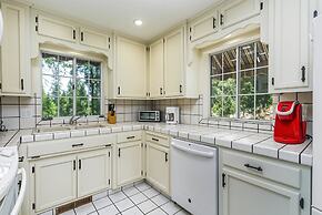 Ridgecrest Rendezvous -  Huge Wrap-Around Deck - Perfect for Sunbathin