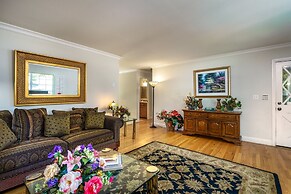 Creme de la Creme 1 - Pet Friendly Near Dunn Court Beach by Yosemite R