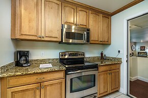 Creme de la Creme 1 - Pet Friendly Near Dunn Court Beach by Yosemite R