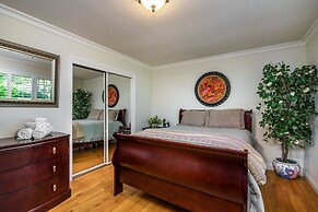 Creme de la Creme 1 - Pet Friendly Near Dunn Court Beach by Yosemite R