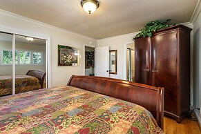 Creme de la Creme 1 - Pet Friendly Near Dunn Court Beach by Yosemite R