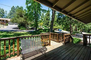 Creme de la Creme 1 - Pet Friendly Near Dunn Court Beach by Yosemite R