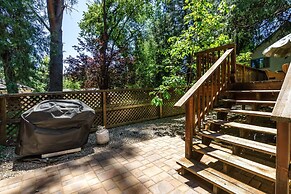 Creme de la Creme 1 - Pet Friendly Near Dunn Court Beach by Yosemite R