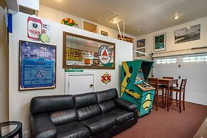 Creme de la Creme 1 - Pet Friendly Near Dunn Court Beach by Yosemite R