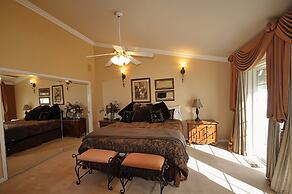 Yosemite Villa - Only 0.3 Miles from Lake Lodge Beach and Playground b