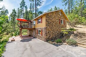 The Happy Place - Mountain Views and Amenities Galore by Yosemite Regi