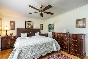 Creme De La Creme 2 - Pet Friendly and Amazing Golf-Course Views by Yo