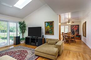 Creme De La Creme 2 - Pet Friendly and Amazing Golf-Course Views by Yo