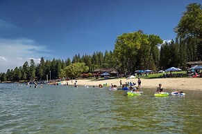 Creme De La Creme 2 - Pet Friendly and Amazing Golf-Course Views by Yo