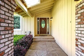 Creme De La Creme 2 - Pet Friendly and Amazing Golf-Course Views by Yo