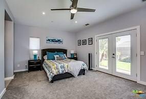 Los Palmas 30 Days Minimum 3 Bedroom Home by RedAwning
