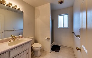 Casa Del Lago - Only 200 Yards from the Beach by Yosemite Region Resor