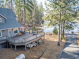 Casa Cassaretto - This Beautiful Lakefront Home is Only 50 yards from 