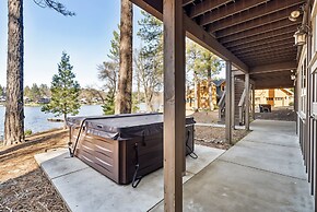 Casa Cassaretto - This Beautiful Lakefront Home is Only 50 yards from 