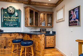 Casa Cassaretto - This Beautiful Lakefront Home is Only 50 yards from 