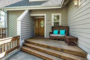 Miner's Claim by Yosemite Region Resorts