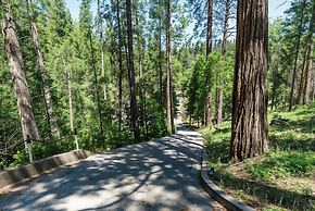 Miner's Claim by Yosemite Region Resorts