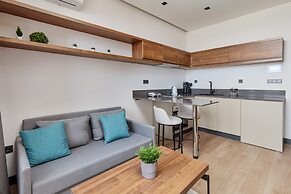 Bayview Hills Luxury Residences