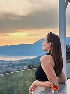Bayview Hills Luxury Residences