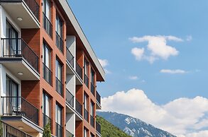 Bayview Hills Luxury Residences