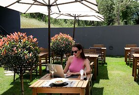 Bayview Hills Luxury Residences