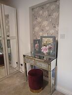 Pleasure Beach Apartment With Garden