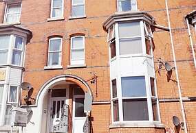 Pleasure Beach Apartment With Garden