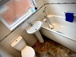 Remarkable 3-bed Hot Tub House in Blackpool