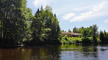 Les Chalets Tourisma