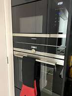 Design led Duplex Apartment in Buzzing Queens Park