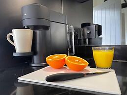 Design led Duplex Apartment in Buzzing Queens Park