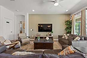 Coral Eagle at Solterra Resort by Shine Villas 415