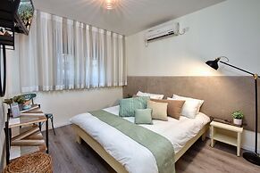 Accommodation Units The Mansion Had Nes