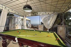 Accommodation Units The Mansion Had Nes