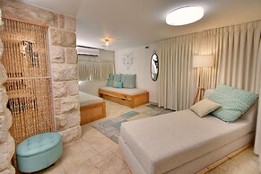 Accommodation Units The Mansion Had Nes