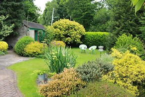 Colourful Forest of Dean Pikehouse