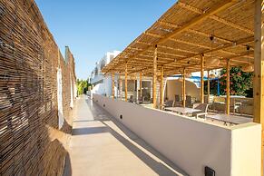 ATMA BEACH ROOMS & SUITES