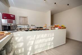 ATMA BEACH ROOMS & SUITES