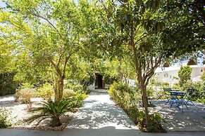 ATMA BEACH ROOMS & SUITES